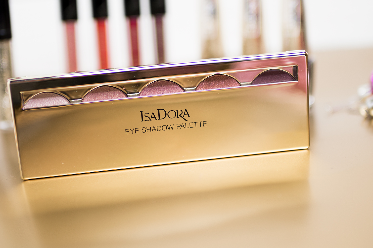 isadora holiday divine