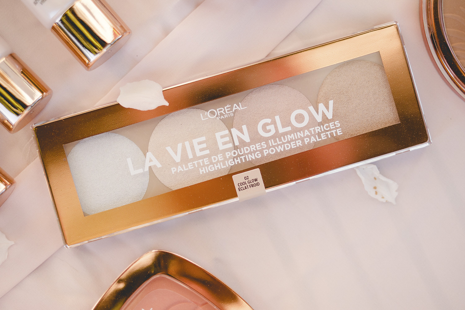 l'oréal paris glow toolbox la vie en glow highlighter palette